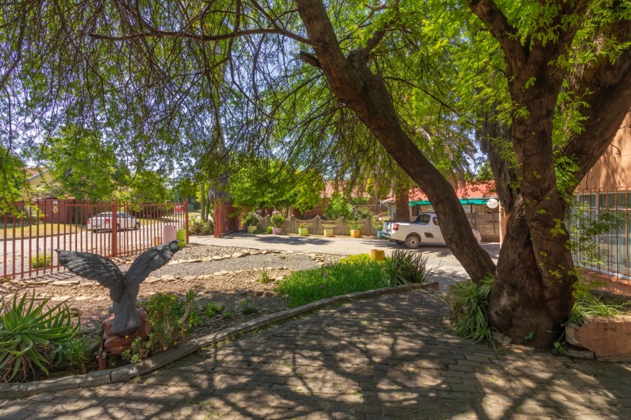 3 Bedroom Property for Sale in Uitsig Free State